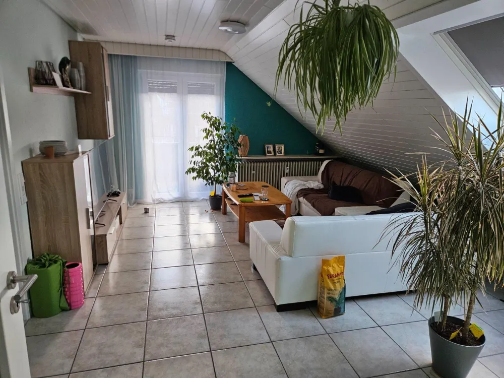 Klimatisierte Dachgeschosswohnung in Mühlheim-Dietesheim