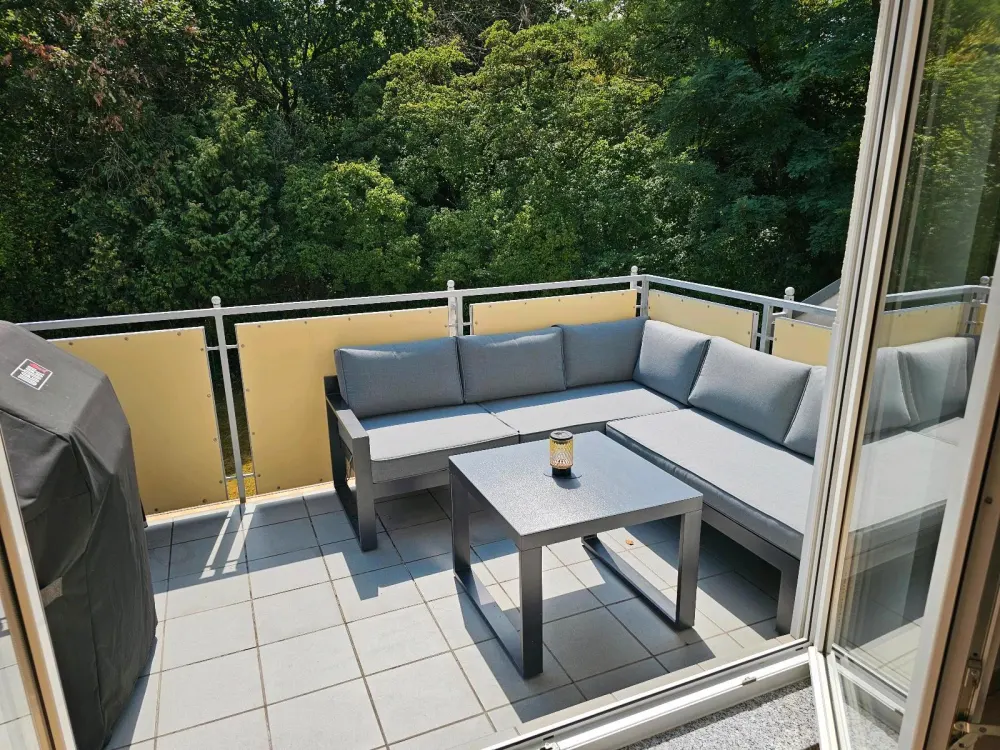 Great 3-Room Attic Apartment in a Quiet, Nature-Adjacent Location