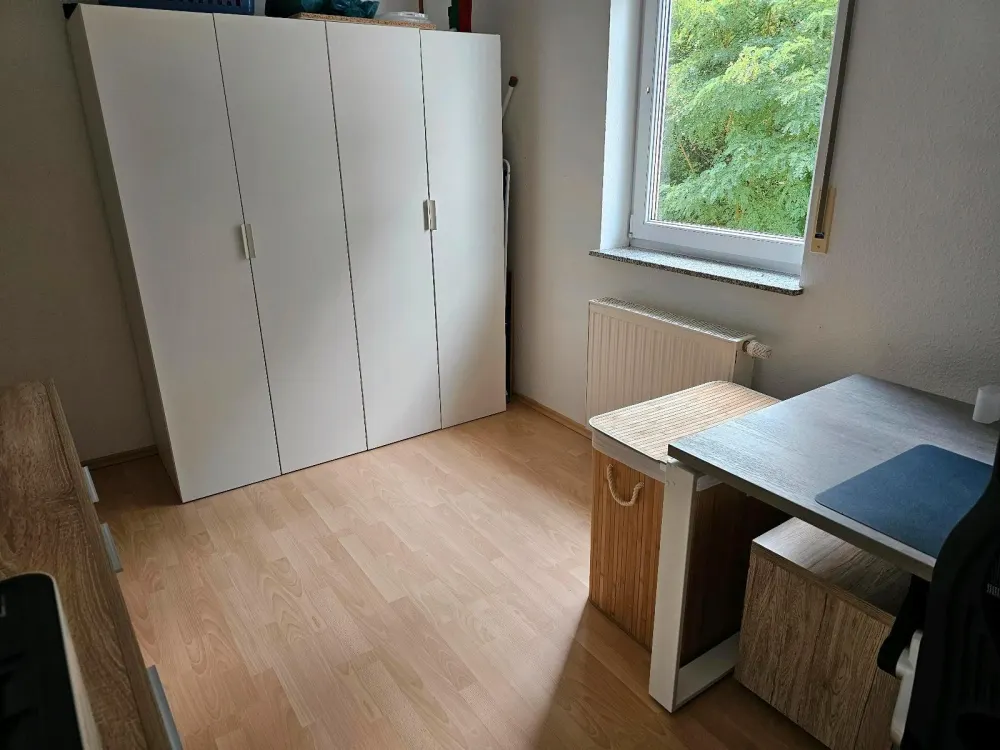 Great 3-Room Attic Apartment in a Quiet, Nature-Adjacent Location