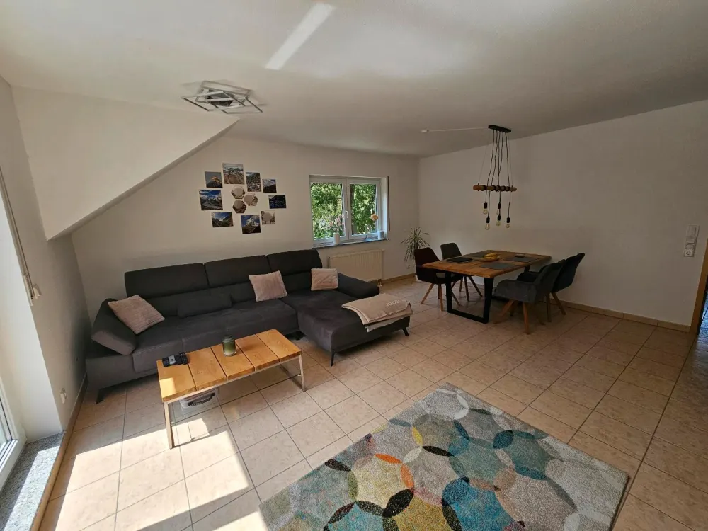 Great 3-Room Attic Apartment in a Quiet, Nature-Adjacent Location