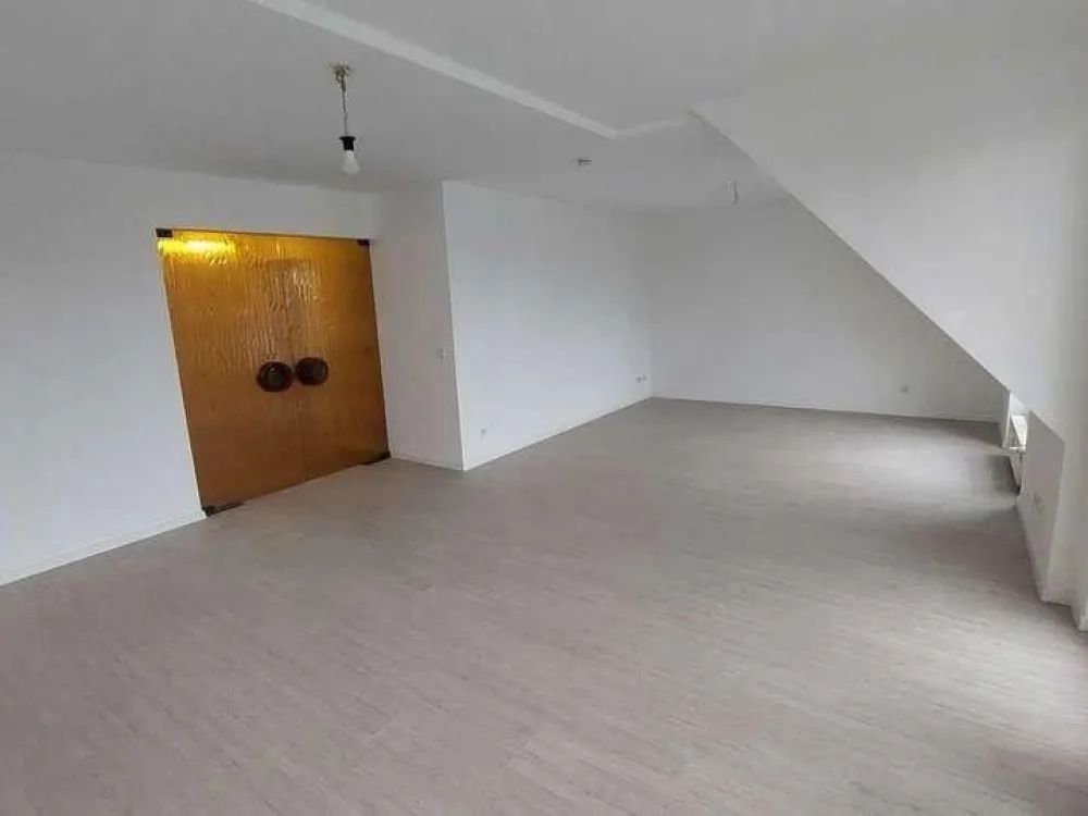 3-Zimmer-Maisonette-Wohnung mit Balkon und Loggia in Köln - Rath