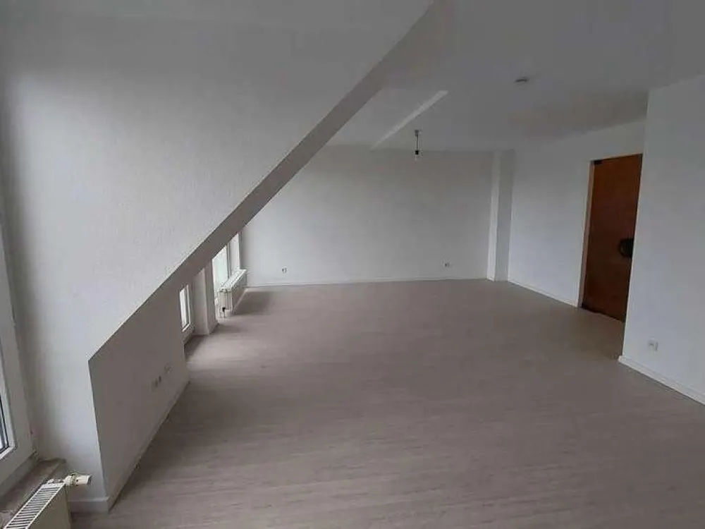 3-Zimmer-Maisonette-Wohnung mit Balkon und Loggia in Köln - Rath