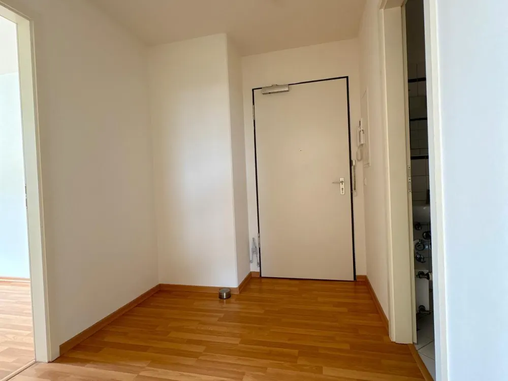 Helle 2-Zimmer-Wohnung mit Süd-Balkon und Aufzug in Leipzig-Grüna