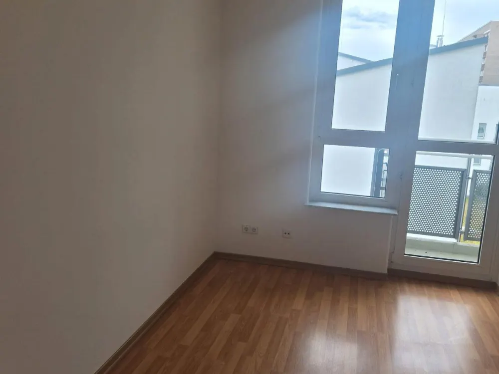 Helle 2-Zimmer-Wohnung mit Süd-Balkon und Aufzug in Leipzig-Grüna