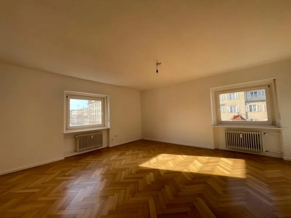 Modernisierte Altbau-Exklusivität auf 147 m²