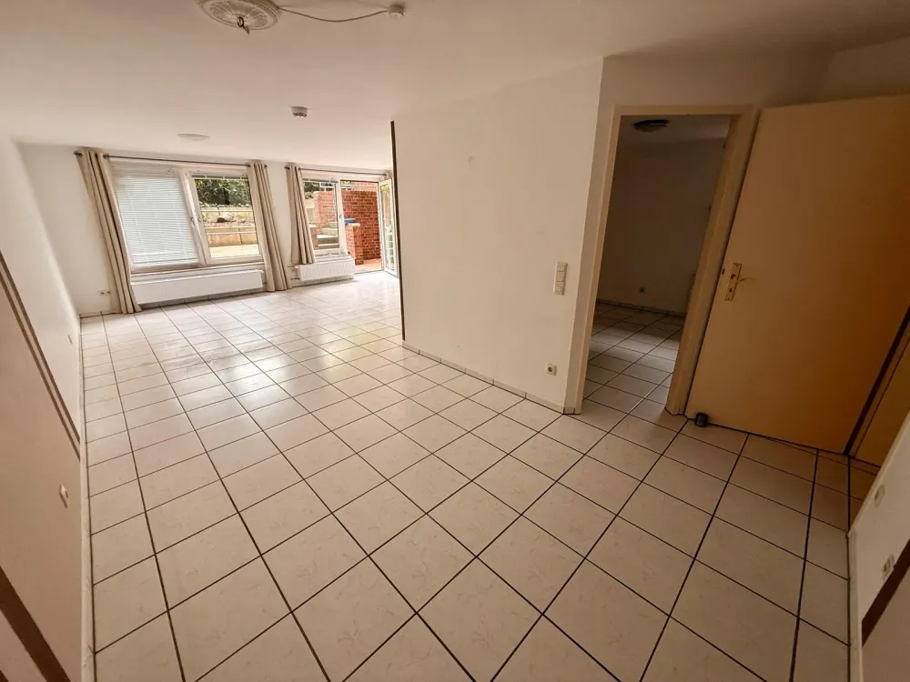 Helle Souterrainwohnung zur Miete - ruhig & zentral