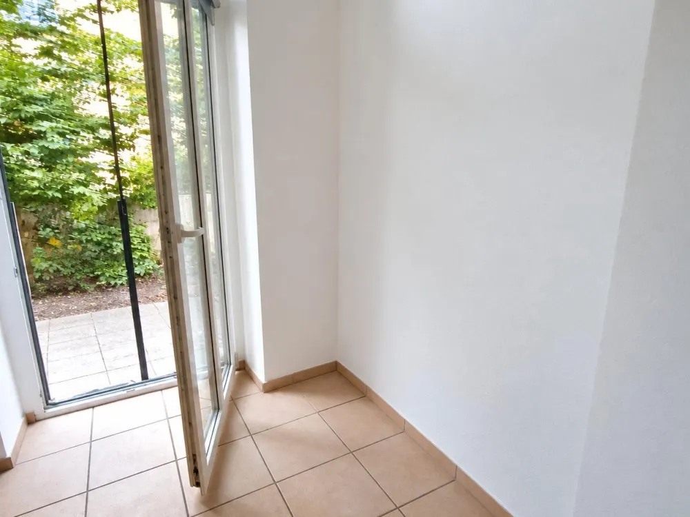 Nachmieter gesucht f. 1 Zimmer-Wohnung m. Terasse in Blasewitz