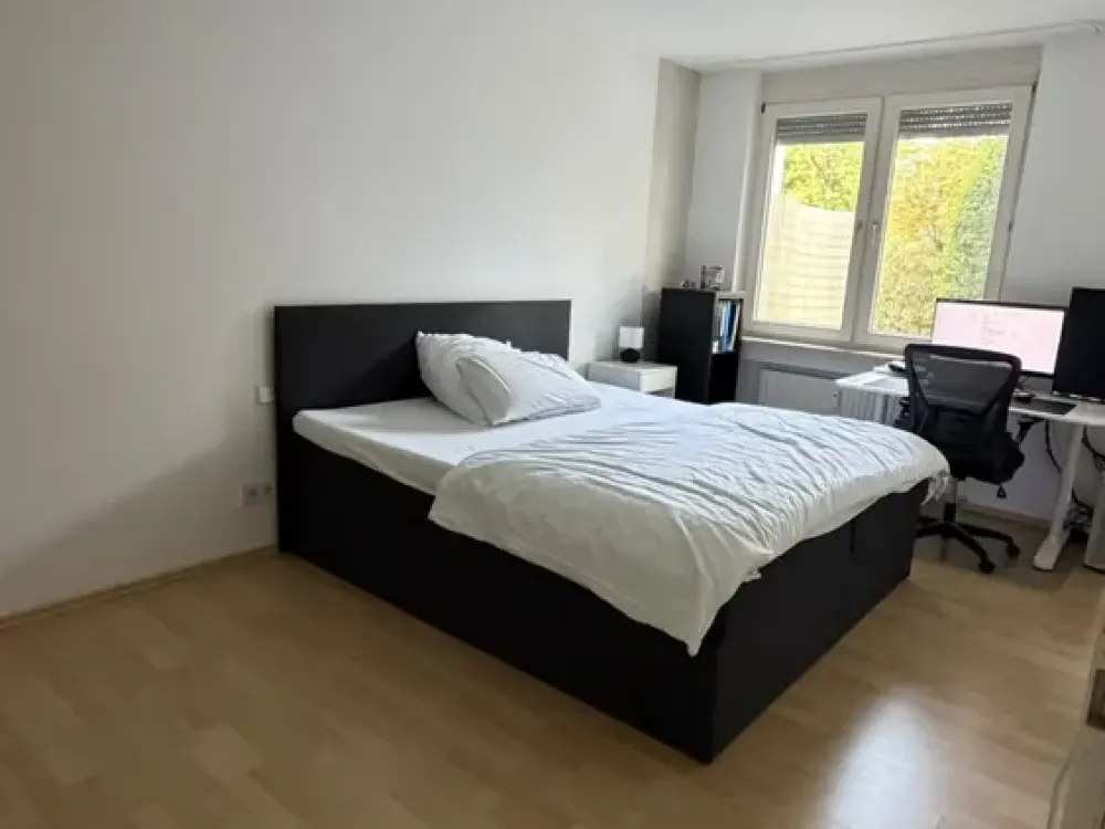 Helle 2,5 Zimmer Wohnung in Bietigheim-Bissingen 73 m² mit EBK, Terrasse, Garten und TG