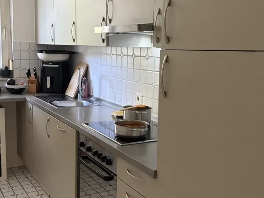 Helle 2,5 Zimmer Wohnung in Bietigheim-Bissingen 73 m² mit EBK, Terrasse, Garten und TG