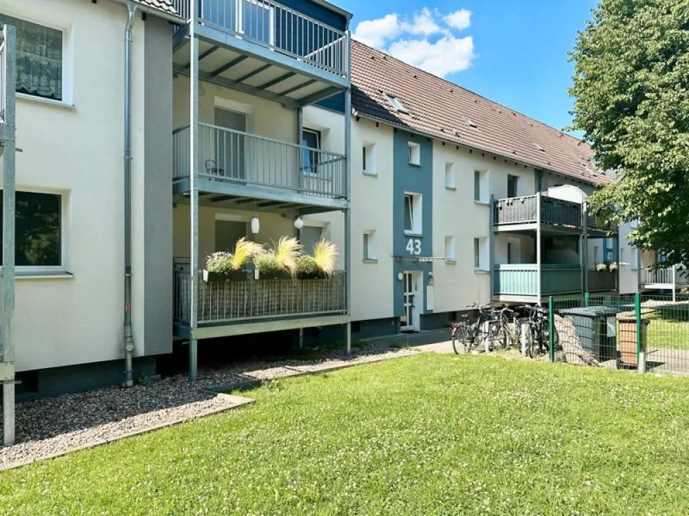 Einfach genial! Bezugsfertige 2 Zimmerwohnung in modernisierten Gebäude