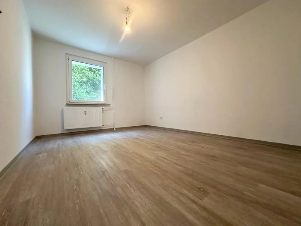 Einfach genial! Bezugsfertige 2 Zimmerwohnung in modernisierten Gebäude