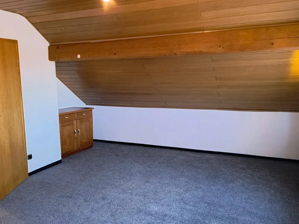 2 ZKB-Dachgeschosswohnung, 48 m² für 1-2 Personen