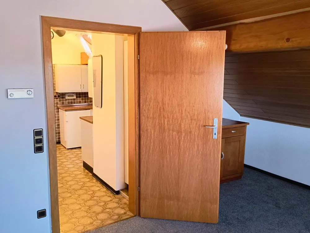 2 ZKB-Dachgeschosswohnung, 48 m² für 1-2 Personen