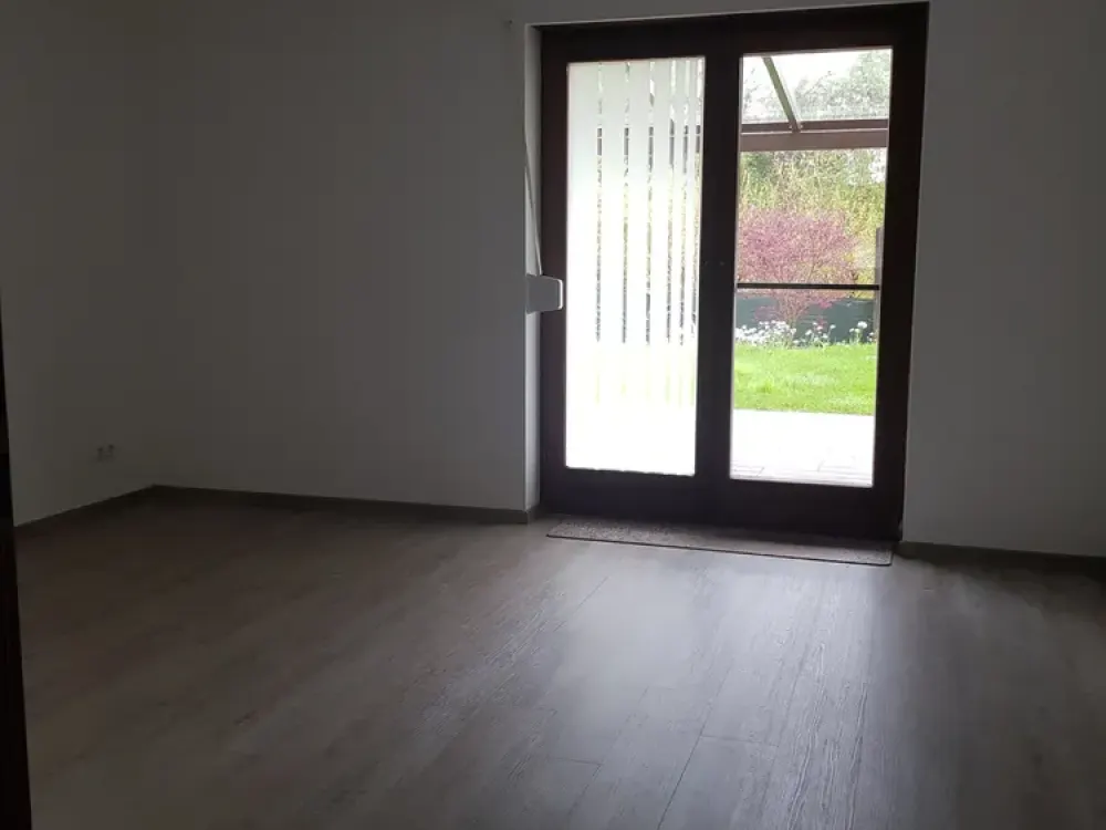 Alltagstaugliche 3-Zimmer-Wohnung mit Garten in Neuried