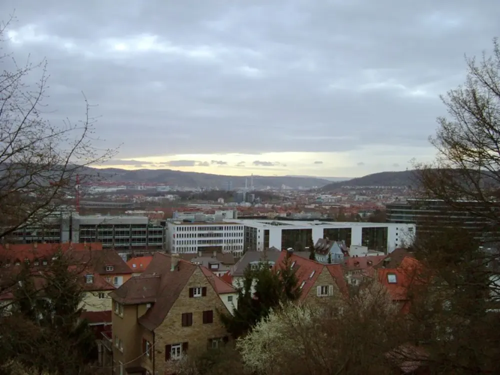 Helle 3 Zimmer Wohnung mit Balkon