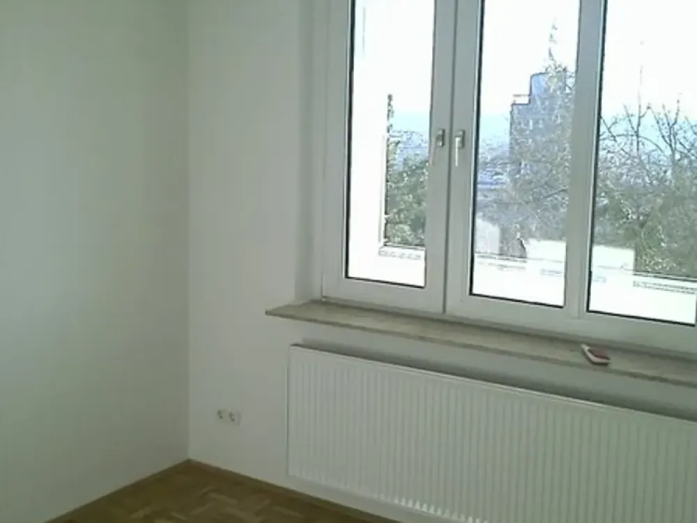 Helle 3 Zimmer Wohnung mit Balkon