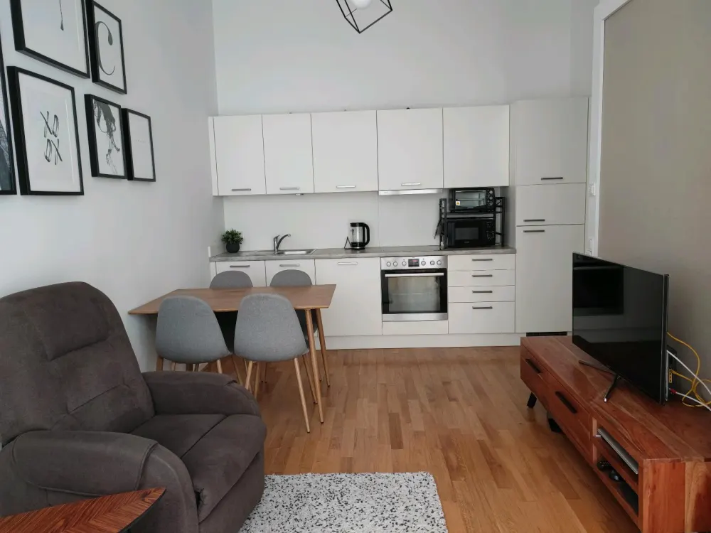Nachmieter gesucht, 2 Raumwohnung, Dresdner Str. 7