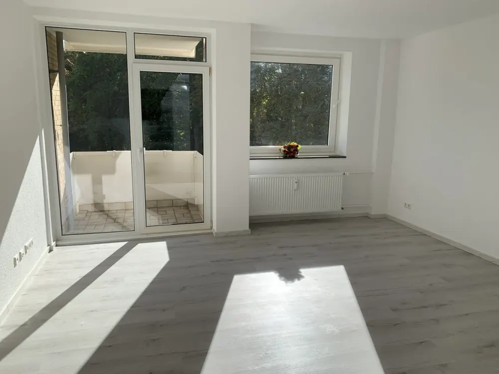 Helle 1-Zimmer-Wohnung mit EBK und Balkon in Hannover