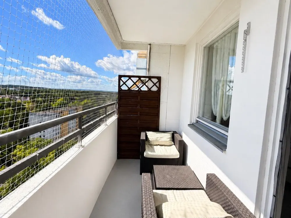 Nachmieter ab 01.10.gesucht_möbliert 1-Zimmer Wohnung mit Balkon