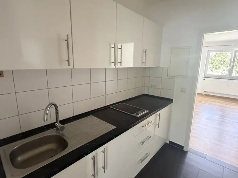 1-Zimmer-Wohnung mit Einbauküche im Herzen von Groß-Buchholz