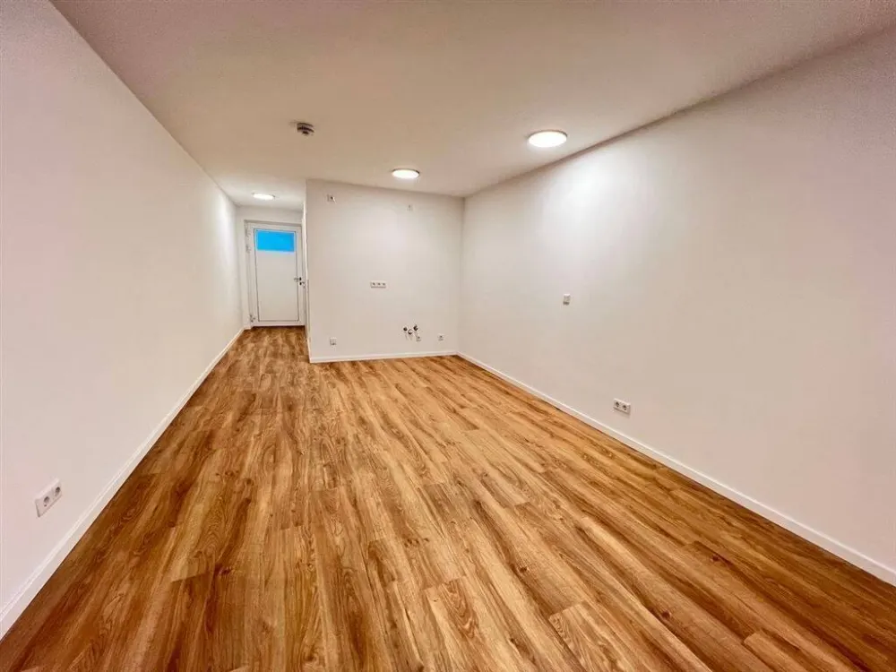 Close to the city + green! From 01.10.! Apartment with SW balcony + underground parking (optional)!