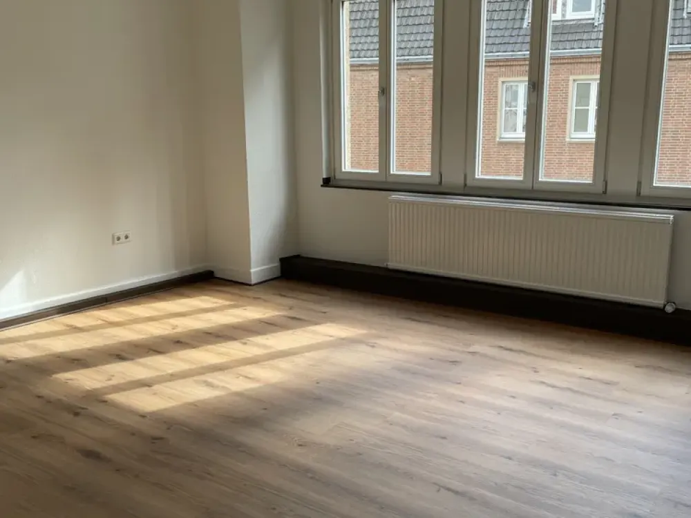 Große und helle Wohnung im Herzen von Neuss