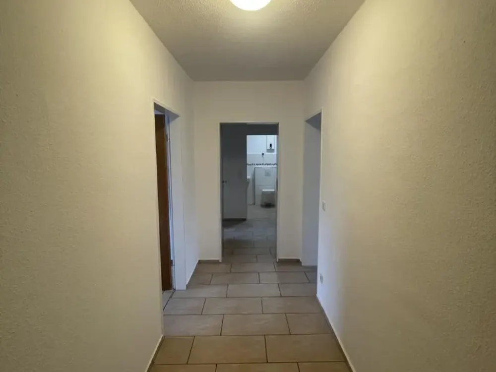Spacious 5-Room Apartment with Balcony on the 2nd Floor