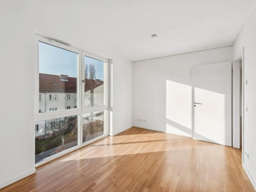 Neubau: helle 4-Zimmer-Wohnung mit zwei Terrassen!