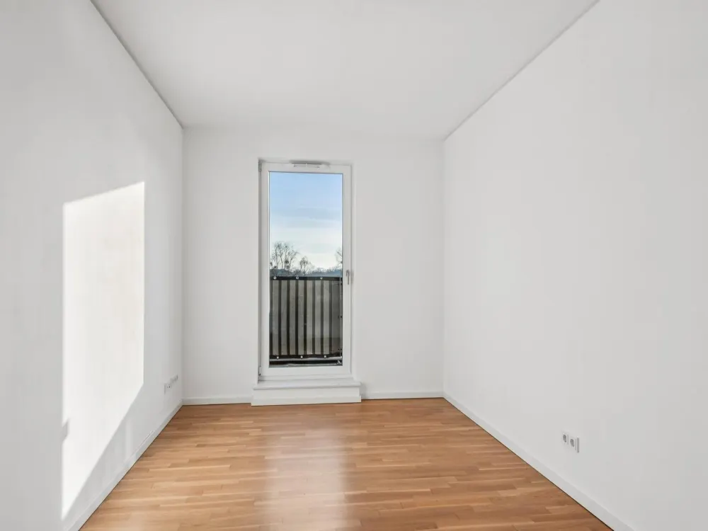 Neubau: helle 4-Zimmer-Wohnung mit zwei Terrassen!