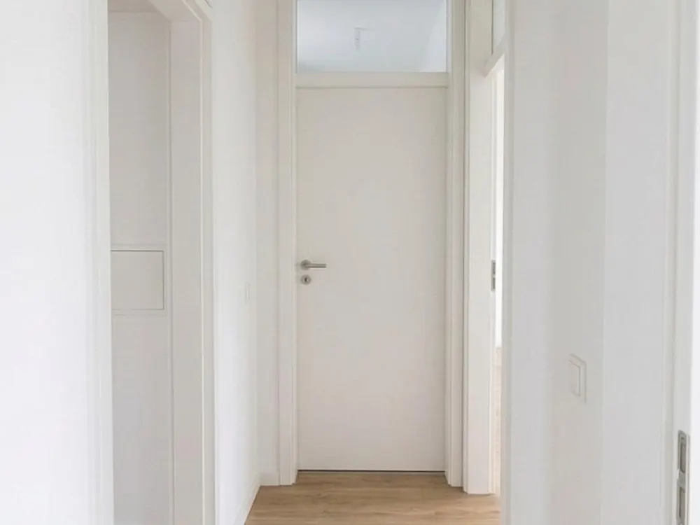 Schöne, neu sanierte 4 Zimmer Wohnung in zentraler Lage