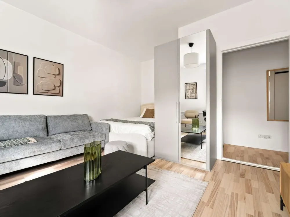 Beeindruckende 1-Zimmer Wohnung in Schönberg - voll möbliert