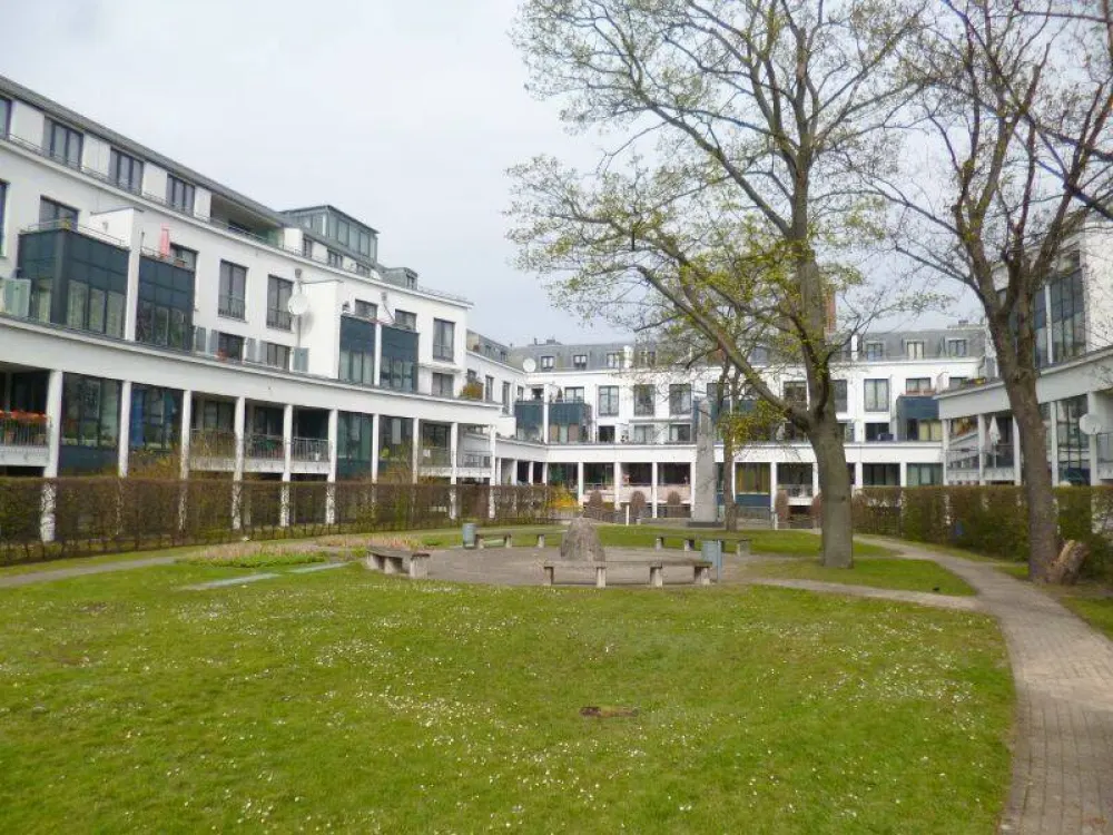 Zuhause mit Charme: Helle 2-Zimmer-Wohnung mit Balkon!