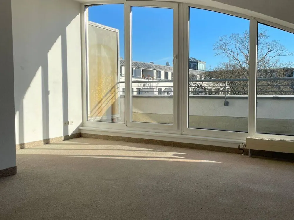 Zuhause mit Charme: Helle 2-Zimmer-Wohnung mit Balkon!