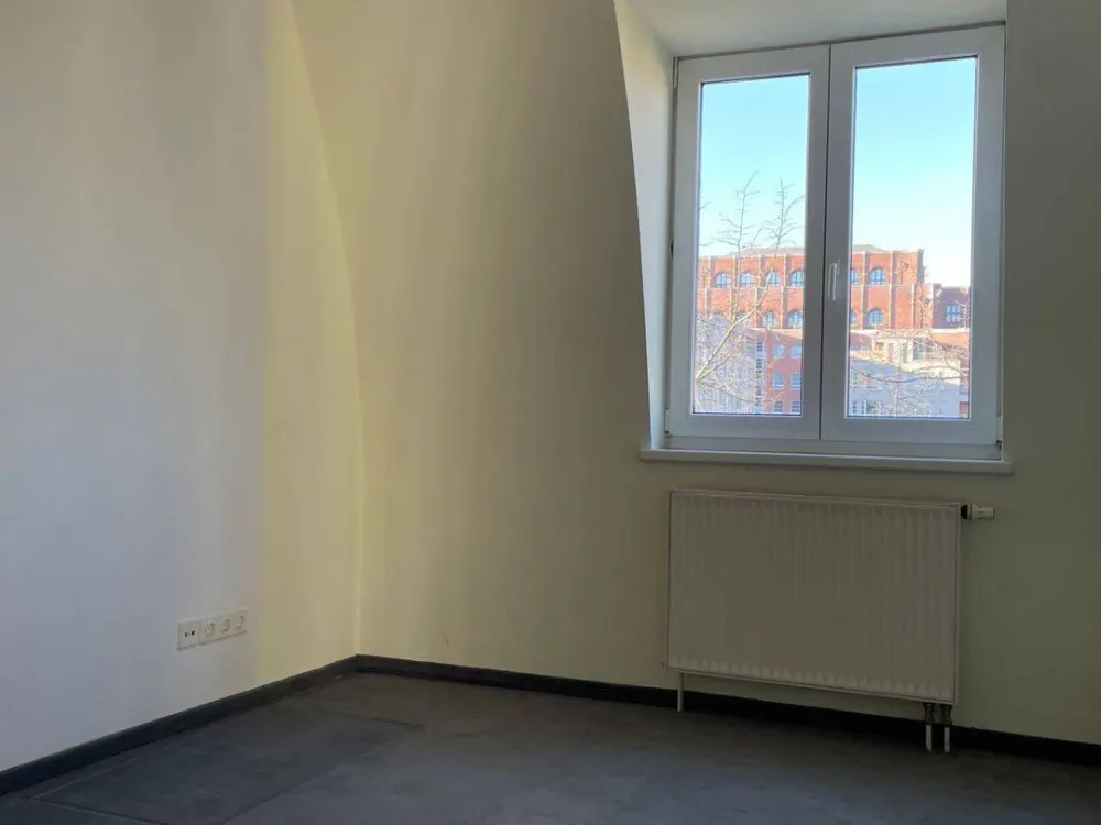 Zuhause mit Charme: Helle 2-Zimmer-Wohnung mit Balkon!