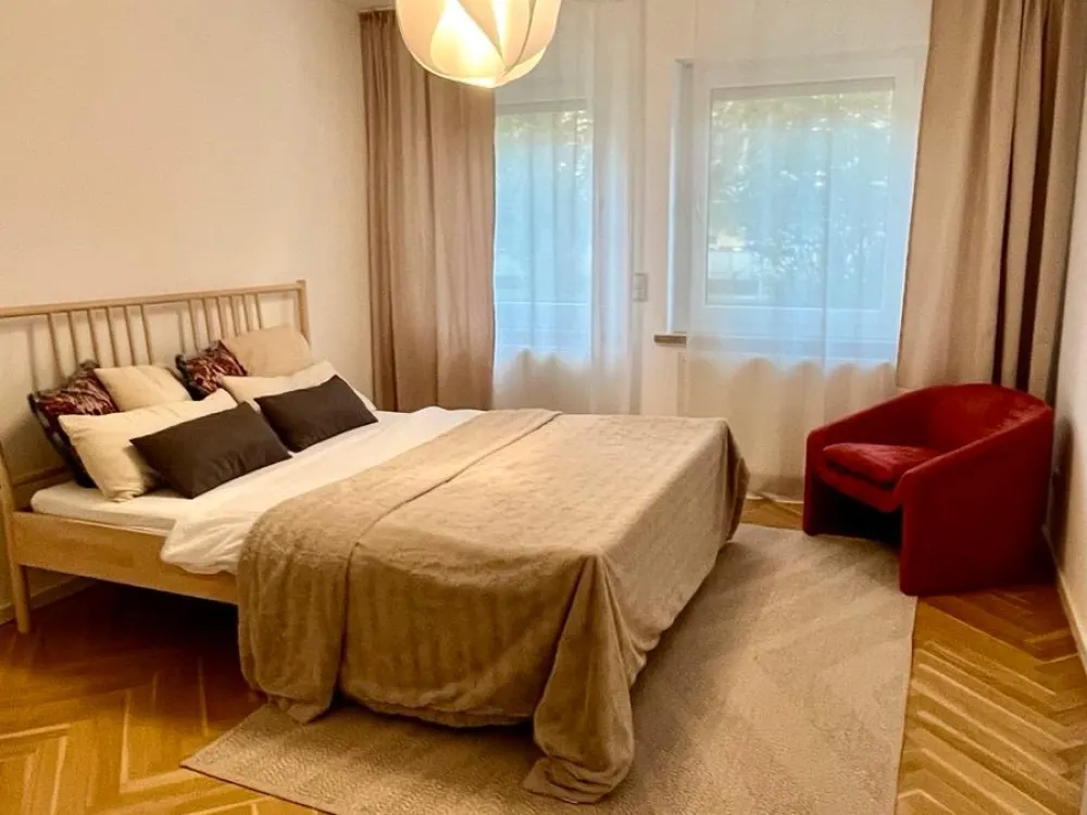 Wohnung 3 Zi kernsaniert möbliert / befristet