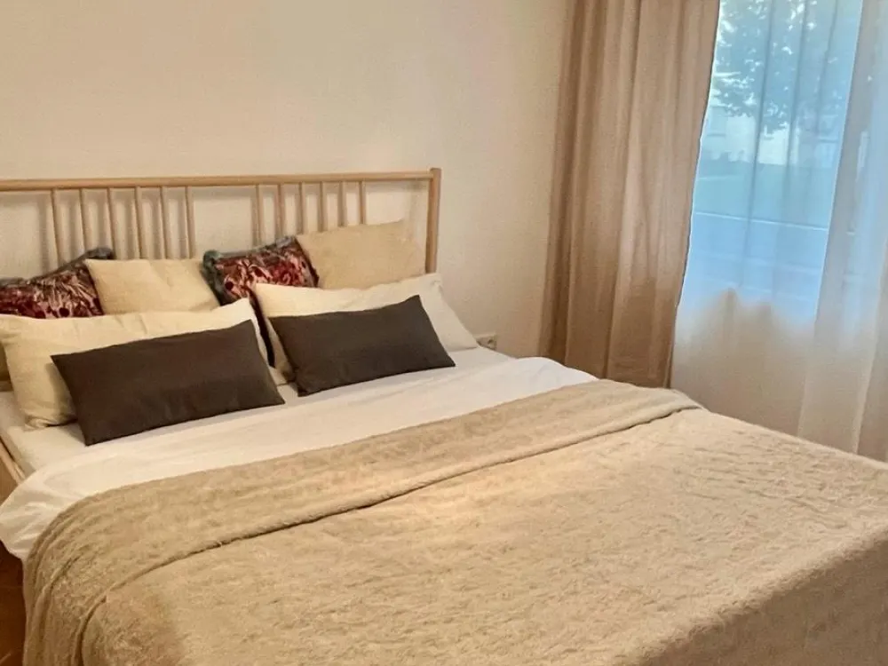 Wohnung 3 Zi kernsaniert möbliert / befristet