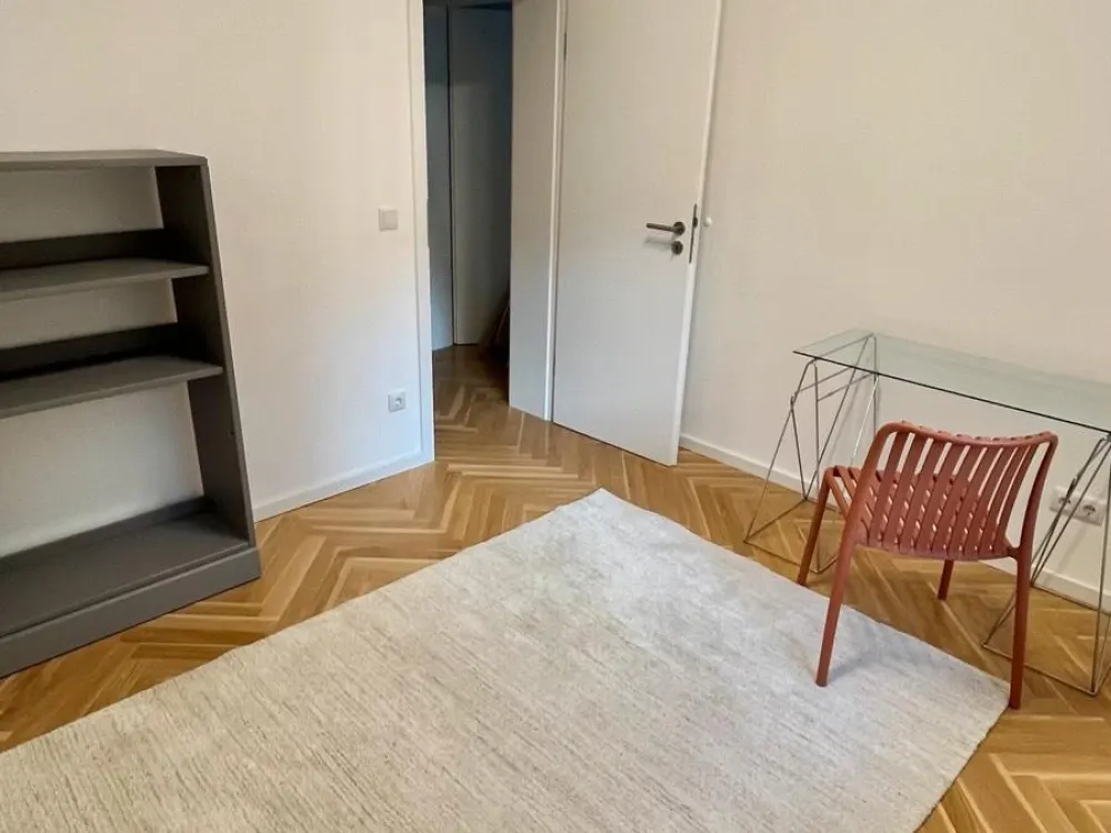 Wohnung 3 Zi kernsaniert möbliert / befristet