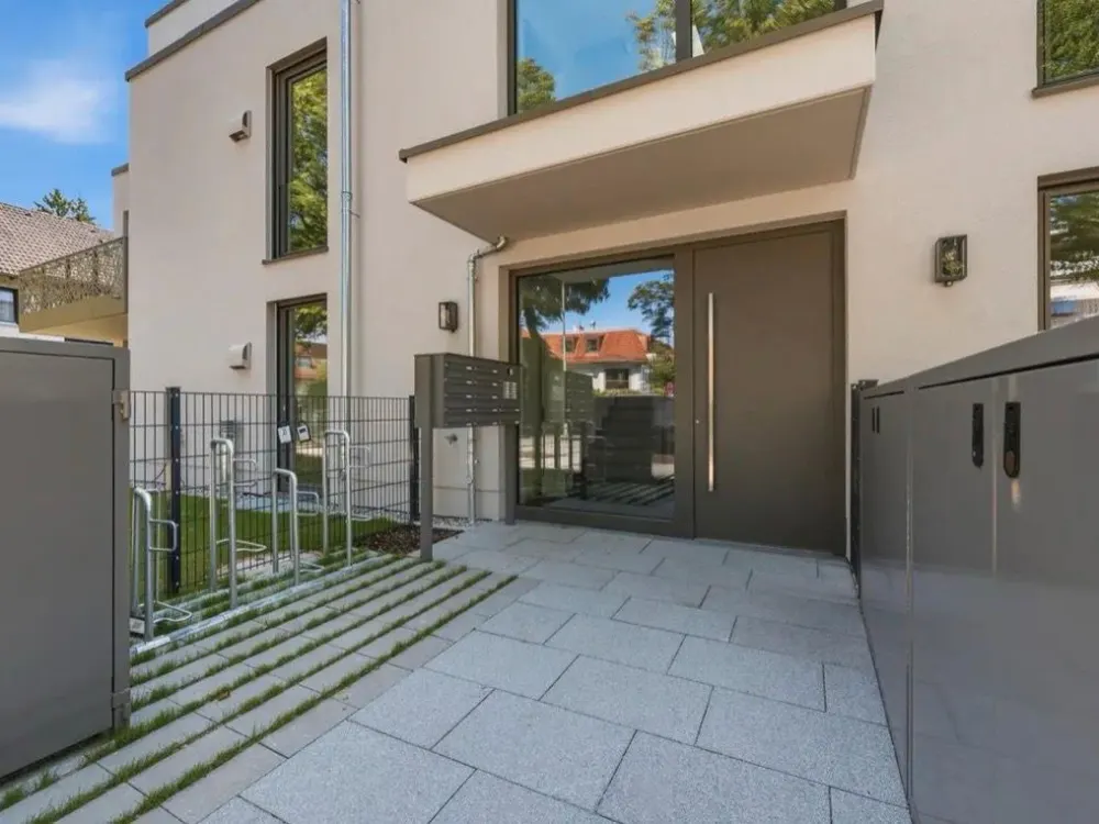 Helle 2-Zimmer-Neubauwohnung in Obermenzing mit Süd-Balkon & TG