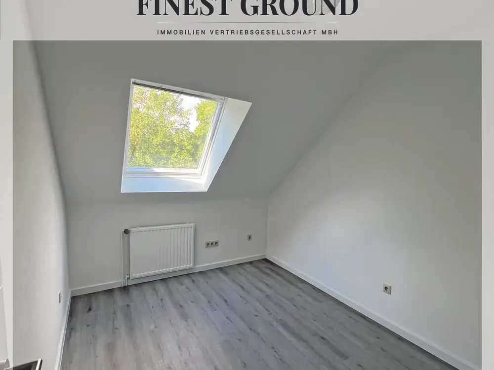 Über den Dächern: Kernsanierte 70,59m² Wohnung mit Loggia, lichtdurchfluteten Räumen & geschlossener