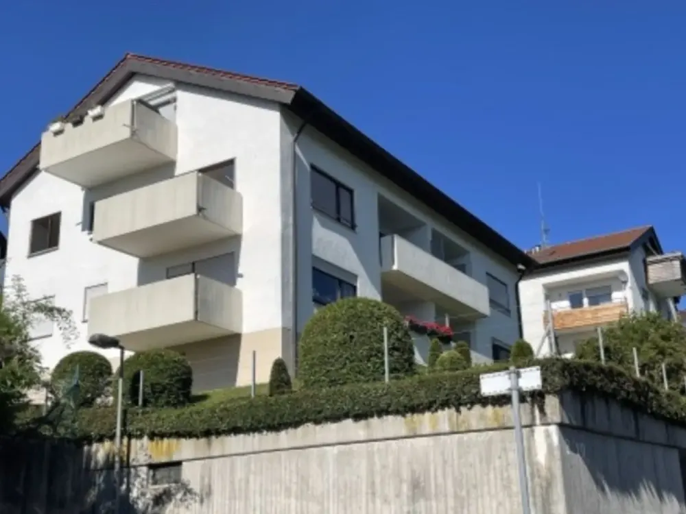 helle 3-Zimmer-Wohnung mit EBK und toller Aussicht