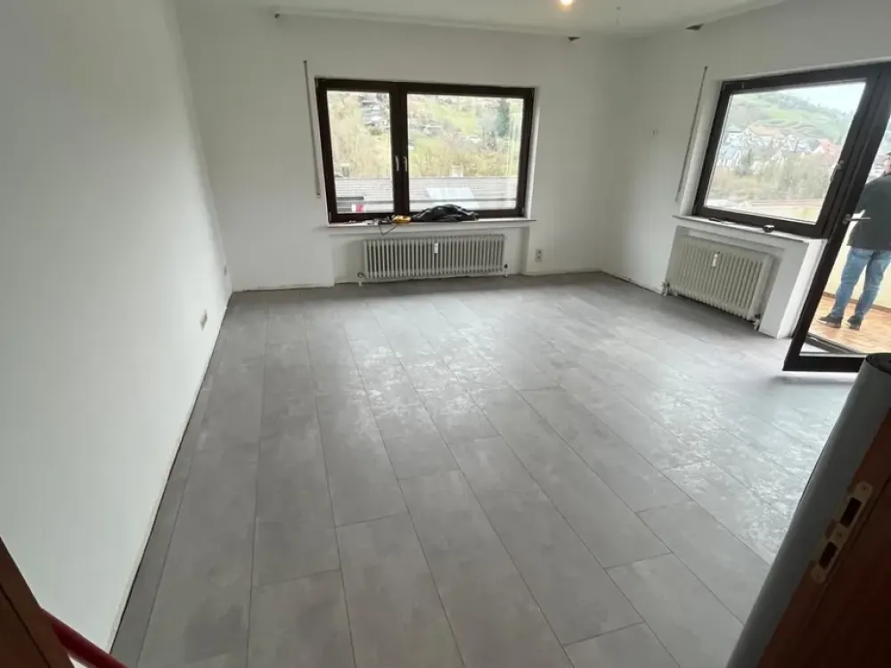helle 3-Zimmer-Wohnung mit EBK und toller Aussicht