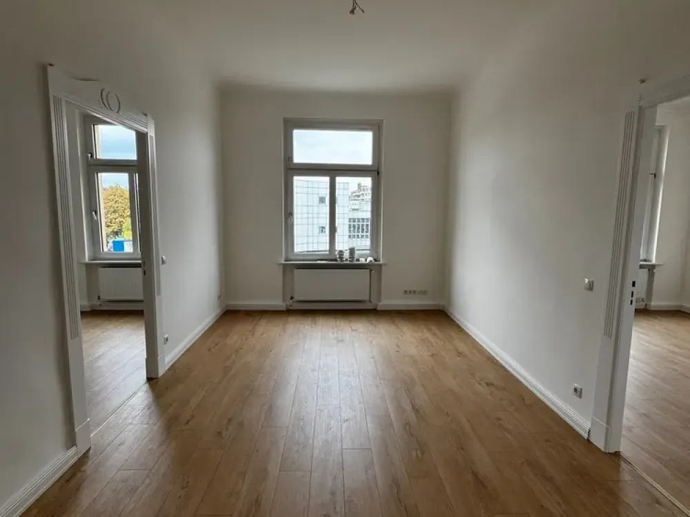 Erstbezug hochwertig sanierte 5-Zimmer Wohnung