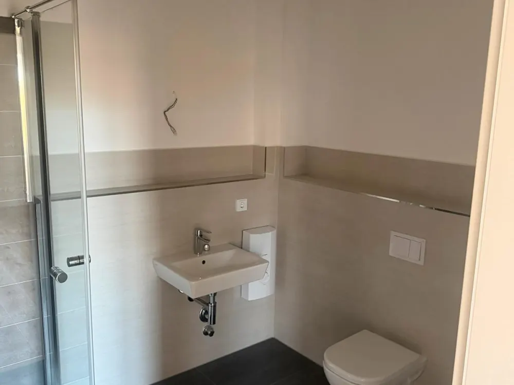 High-quality 4-room apartment in Gutshaus Niekrenz seeks new tenant ⭐️⭐️⭐️⭐️⭐️