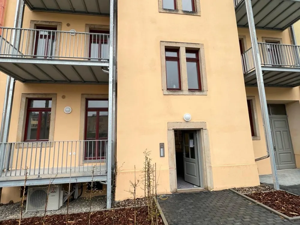 Top ausgestattete 4-Raum Wohnung. Klima, Fubohe, Balkon, Parken