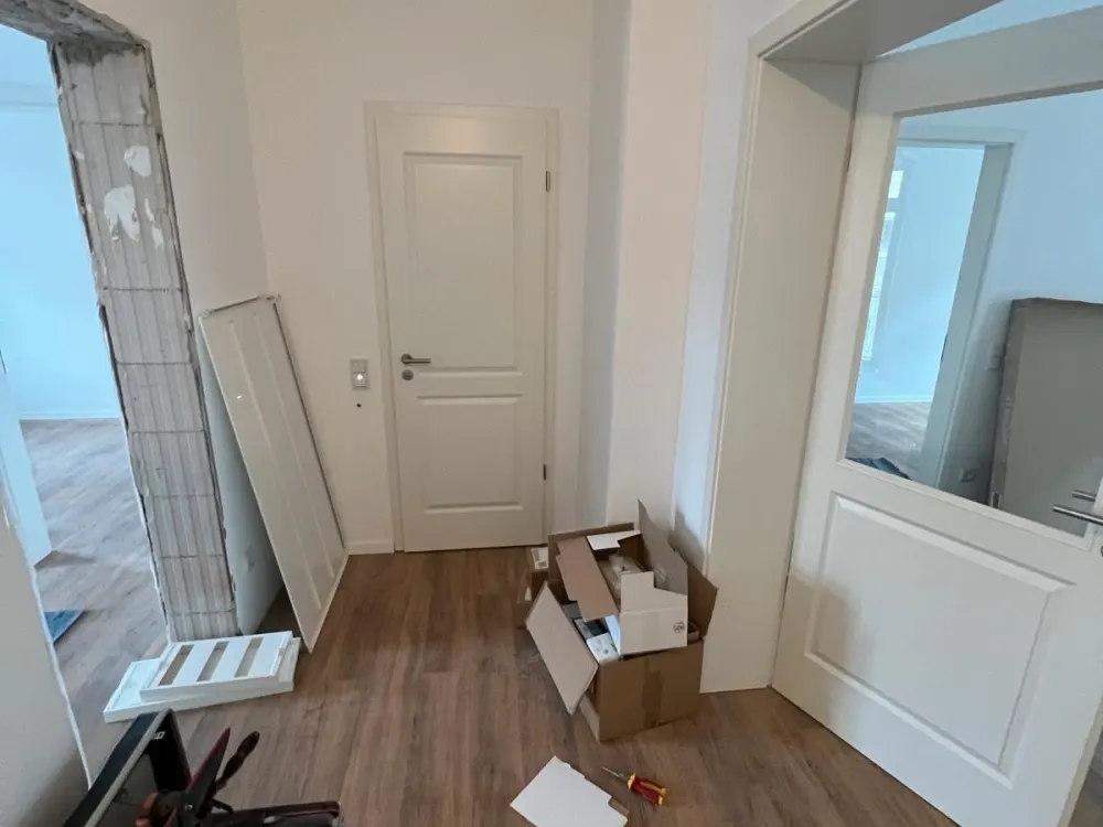 Top ausgestattete 4-Raum Wohnung. Klima, Fubohe, Balkon, Parken