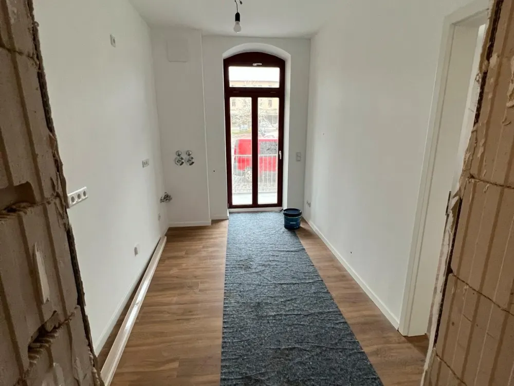 Top ausgestattete 4-Raum Wohnung. Klima, Fubohe, Balkon, Parken