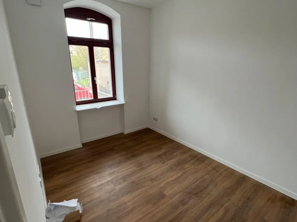 Top ausgestattete 4-Raum Wohnung. Klima, Fubohe, Balkon, Parken