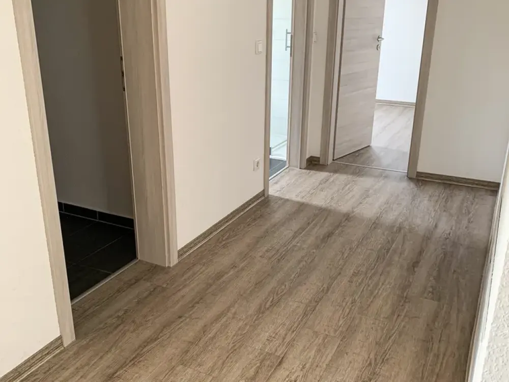 Large 4-Room Apartment for Families in Johannesvorstadt