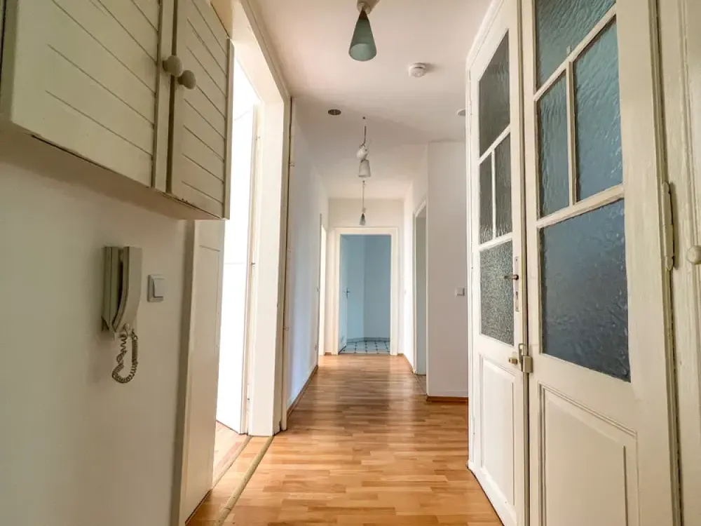 Bestlage, sanierte 4-Zimmer-Wohnung in Frankfurt am Main