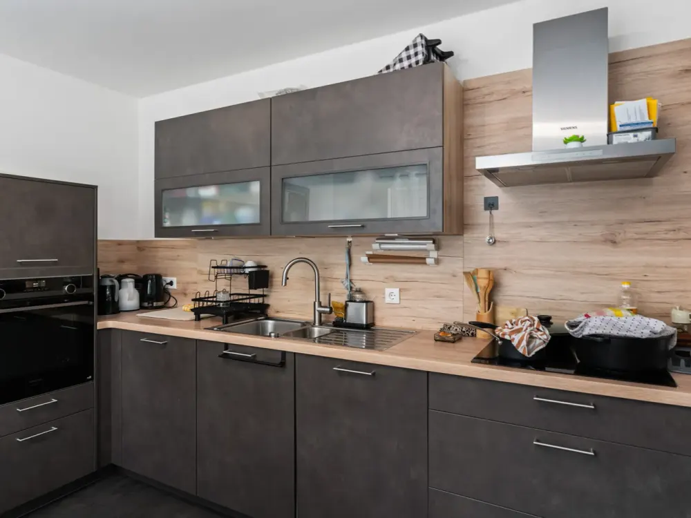 Ganderkesee I Modern Family Living in a High-Quality Renovated Energy-Efficient House